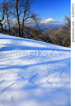 從Tanzawa·Tonodake山脊線看冬天的富士山 從Tanzawa·Tonodake山脊線看冬天的富士山 32004053