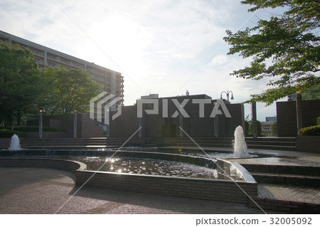 閃閃發光的噴泉 32005092