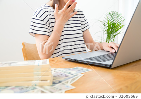 Female housewife Mrs wife home work subsidiary income personal computer work Female housewife Mrs wife home work subsidiary income personal computer work 32005669