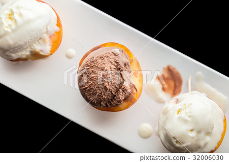Dessert ice cream on peach 32006030
