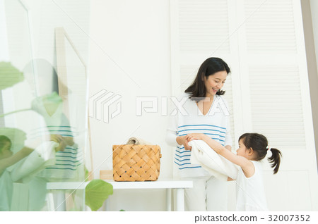 幸福的家庭形象浴室 32007352