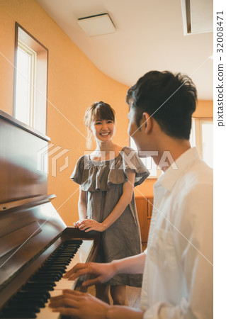 鋼琴 夫婦 情侶 32008471