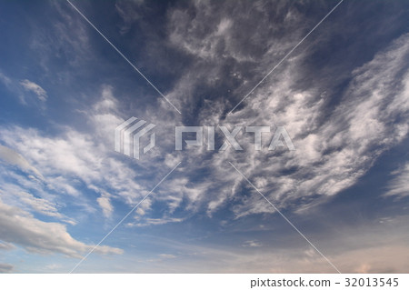 雨季的天空 雨季的天空 32013545