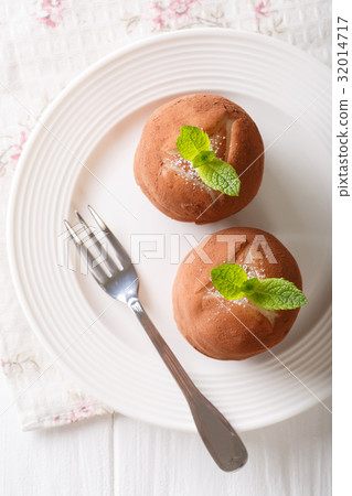 Rumballs cakes with mint and cocoa powder Rumballs cakes with mint and cocoa powder 32014717