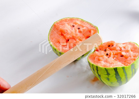 西瓜分裂夏天 32017266