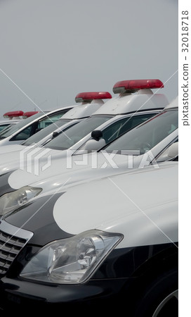 Police car 32018718