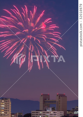 Nagoya: Fireworks of Atsuta Festival and Nagoya International Conference Hall Nagoya: Fireworks of Atsuta Festival and Nagoya International Conference Hall 32018979