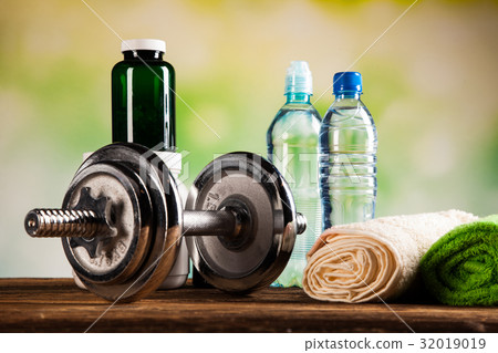 Healthy diet, protein shakes and fruits Healthy diet, protein shakes and fruits 32019019