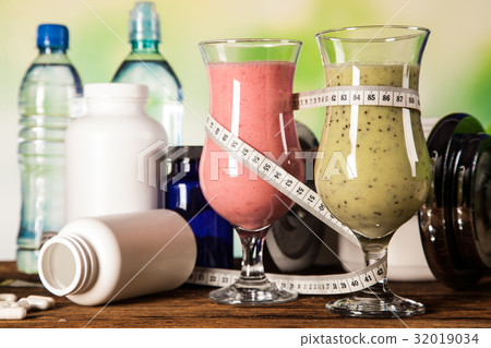 Healthy diet, protein shakes and fruits 32019034