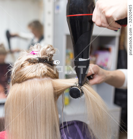 Styling female hair dryer 32020405