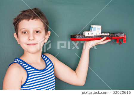 Shipbuilder 32020616