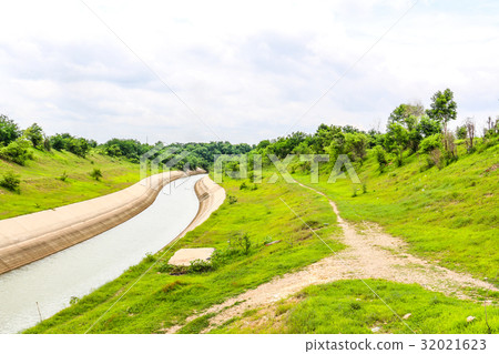 nature and meander water way from dam to city 32021623