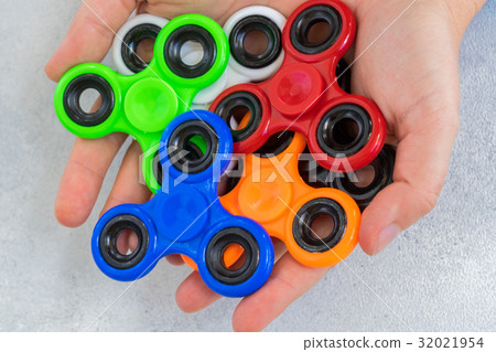 fidget spinner, popular relaxing toy, generic 32021954