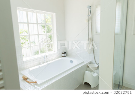 Bathroom interior view 32022791