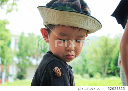 Mangaku, Mangaku small man 32023833