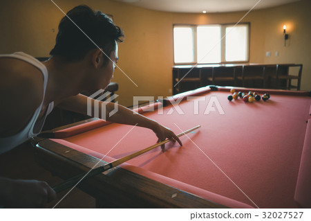 pool, male, man 32027527