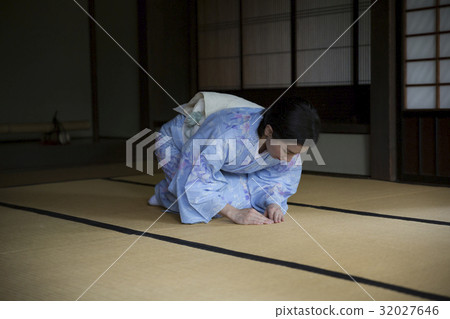 和服_老吉田住宅的女人 32027646