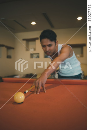 pool, male, man 32027751