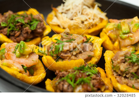 Plantain cups filled with different stuffings Plantain cups filled with different stuffings 32028485