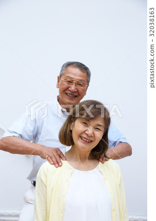 朋友年長夫婦 32038163