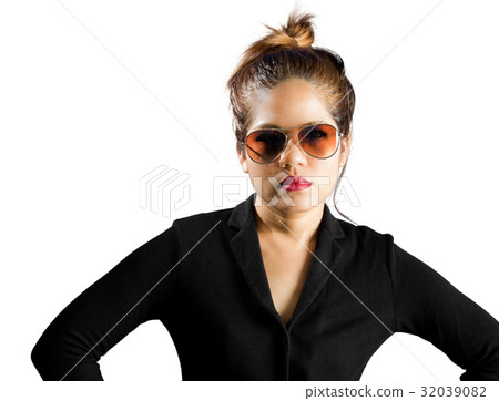 fashionable asian woman fashionable asian woman 32039082