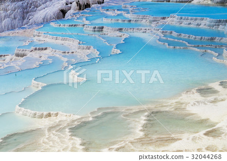 minerals in Pamukkale minerals in Pamukkale 32044268