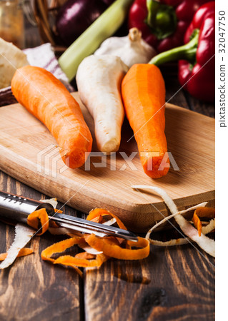 Fresh vegetables Fresh vegetables 32047750