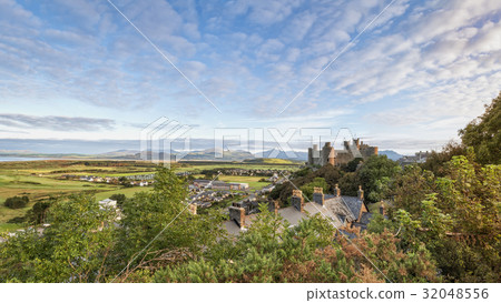 Harlech Castle at sunrise 32048556