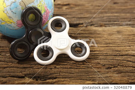 Two fidget spinners 32048879