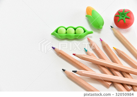Colored pencil and eraser 32050984