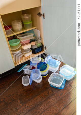 A lot of Tapper that needs ingenuity in storage A lot of Tapper that needs ingenuity in storage 32051451