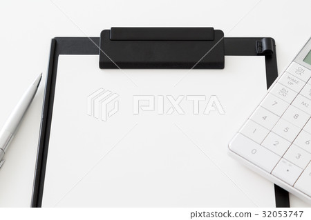 Binder and calculator 32053747