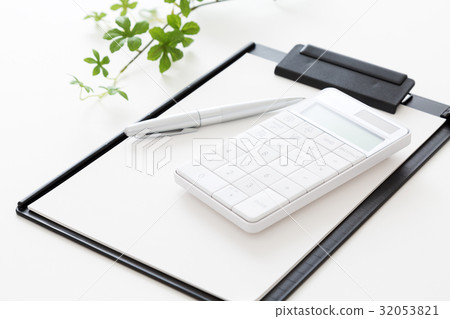 Binder and calculator 32053821