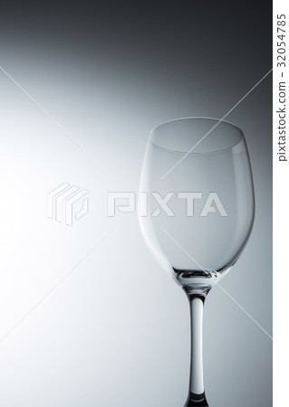 wine glass 32054785