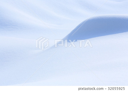 Snowy surface 32055925