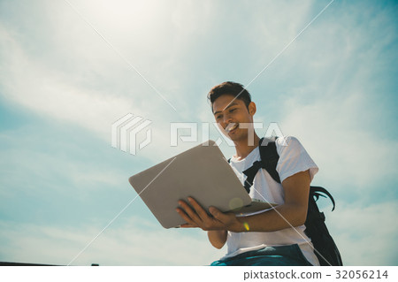 背包客 男人 男 32056214