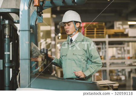 forklift, forklifts, person 32059118