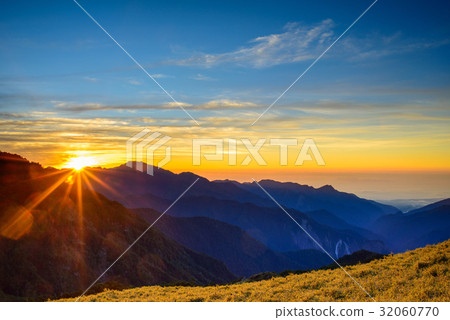 南華山日出 南華山日出 32060770