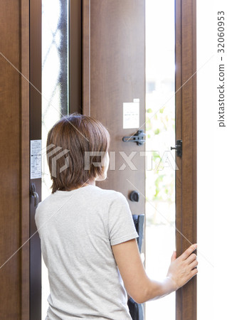 Entrance door Entrance door 32060953