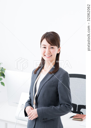 Business woman Business woman 32062062