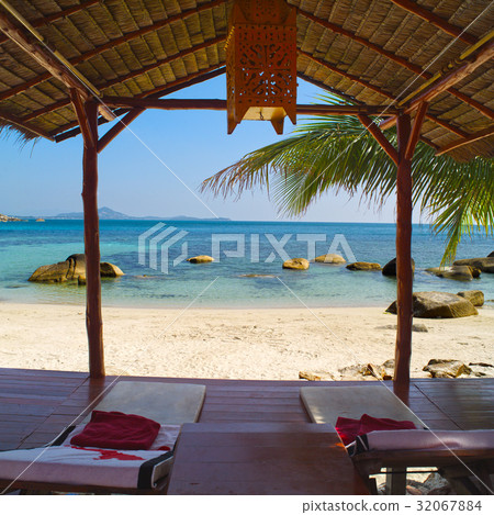 Landscape photo of tranquil Samui island beach Landscape photo of tranquil Samui island beach 32067884