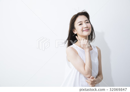 Beauty image 32069847