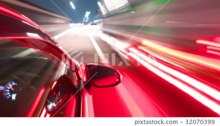 車(夜間駕駛圖像) 車(夜間駕駛圖像) 32070399