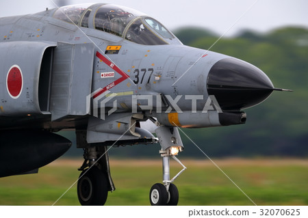 Air Self Defense Force Fighter Landing F - 4 EJ 32070625