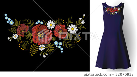 Embroidery field flower arrange necklace Embroidery field flower arrange necklace 32070932