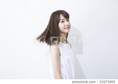 Beauty image 32071665