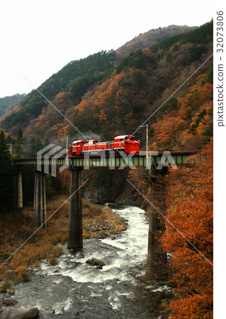 DE15 type Russell car 32073806