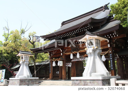 Minatogawa神社 32074068