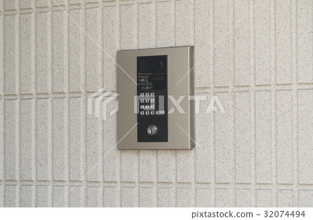 Residential condominium apartment auto lock intercom image Residential condominium apartment auto lock intercom image 32074494