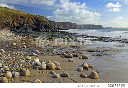 Gravel beach in France Gravel beach in France 32075365